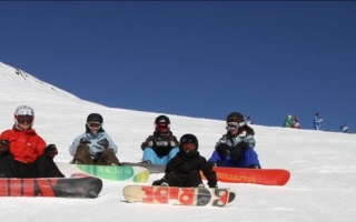 Snowboard per ragazzi e adulti.jpg
